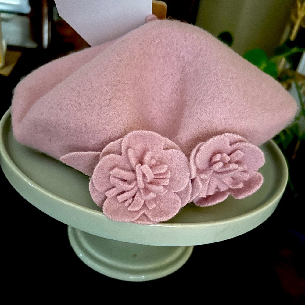 NWT Pink Wool Beret Adorned with 2 Cutest Matching Flowers